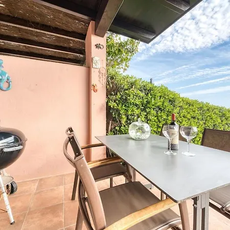 Playa Azul Beachfront Townhouse * Естепона