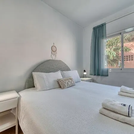 Playa Azul Beachfront Townhouse בית נופש