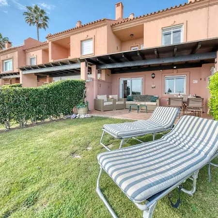 Playa Azul Beachfront Townhouse בית נופש