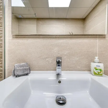 Playa Azul Beachfront Townhouse Estepona